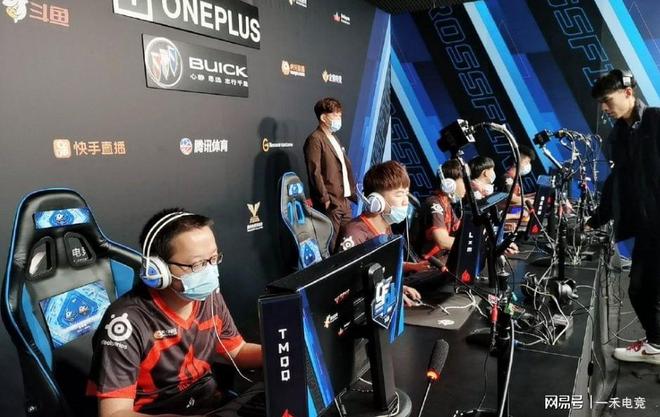 育竞争中 育竞争中