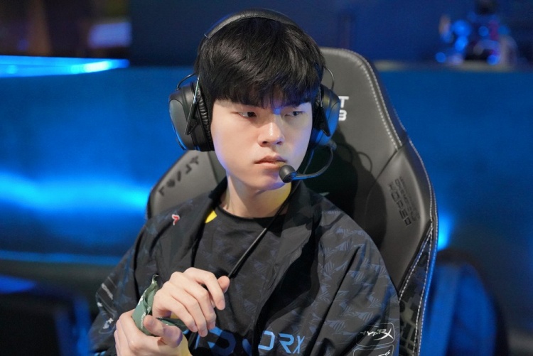 探索篮球场 探索篮球场