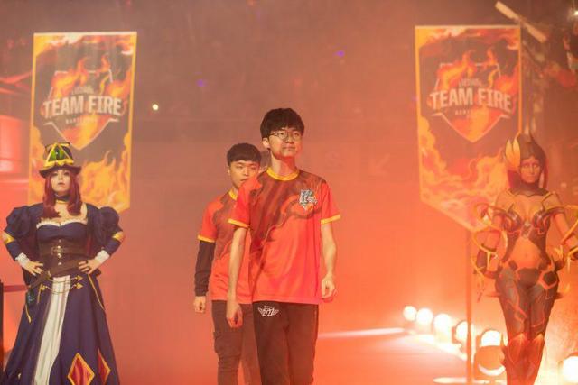 团队配合默 团队配合默